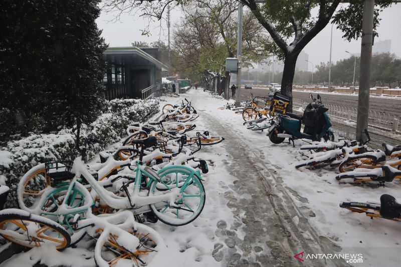 Cuaca ekstrem Beijing 071121 irfan 4