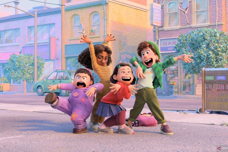Disney and Pixar s lTurning Redr 2