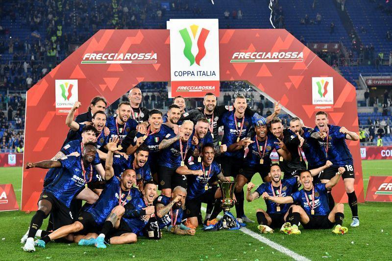 Inter Milan keluar sebagai juara Piala (Coppa) Italia 2021/22 setelah menang 4-2 atas Juventus di partai final