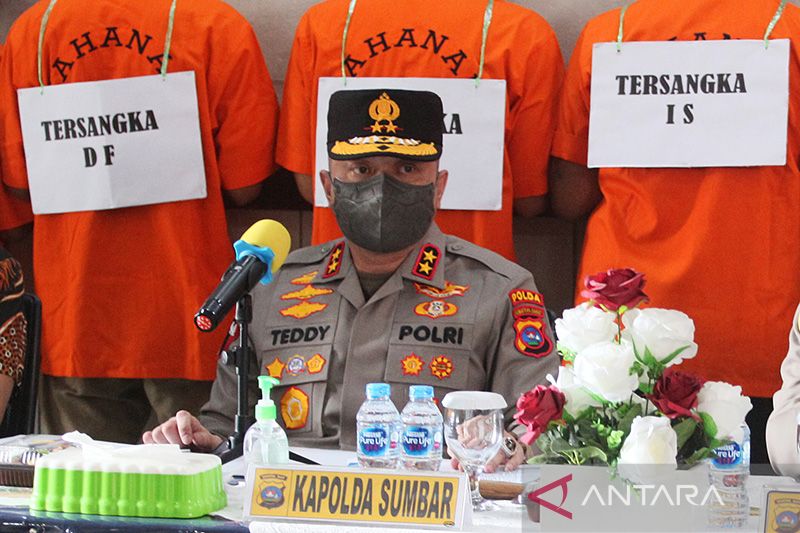 4 Polisi Terlibat Kasus Teddy Minahasa Dikurung di Rutan Polda Metro Jaya
