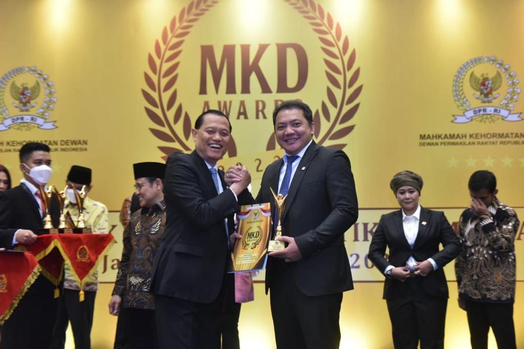 Berkontribusi Positif Untuk Citra DPR, Taufik Basari Raih MKD Award 2022