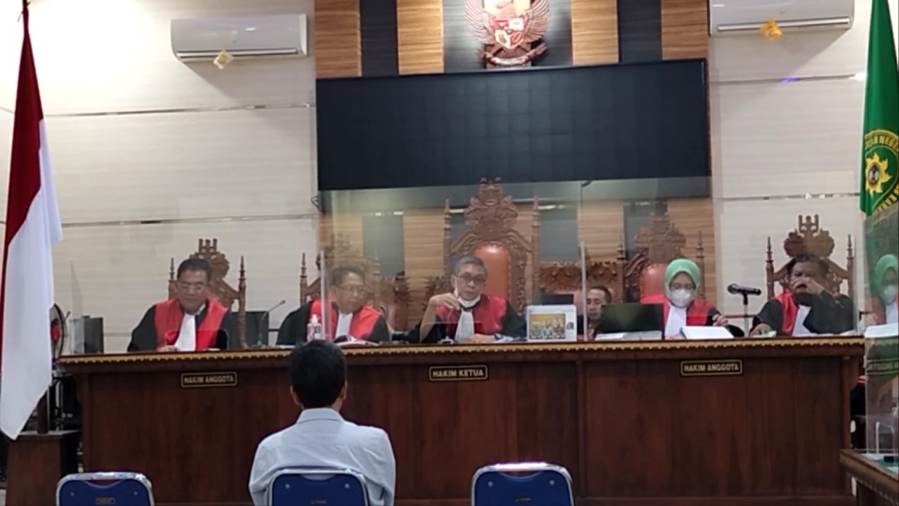 Helmy saat menjadi saksi dalam sidang lanjutan kasus penerimaan mahasiswa baru (PMB) Universitas Lampung di Pengadilan Negeri Tipikor Tanjungkarang, Bandar Lampung, pada Kamis (2/2/2023).