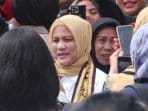 Iriana Jokowi Olahraga dan Bermain Bersama Siswa-siswi SD Di Bandar Lampung