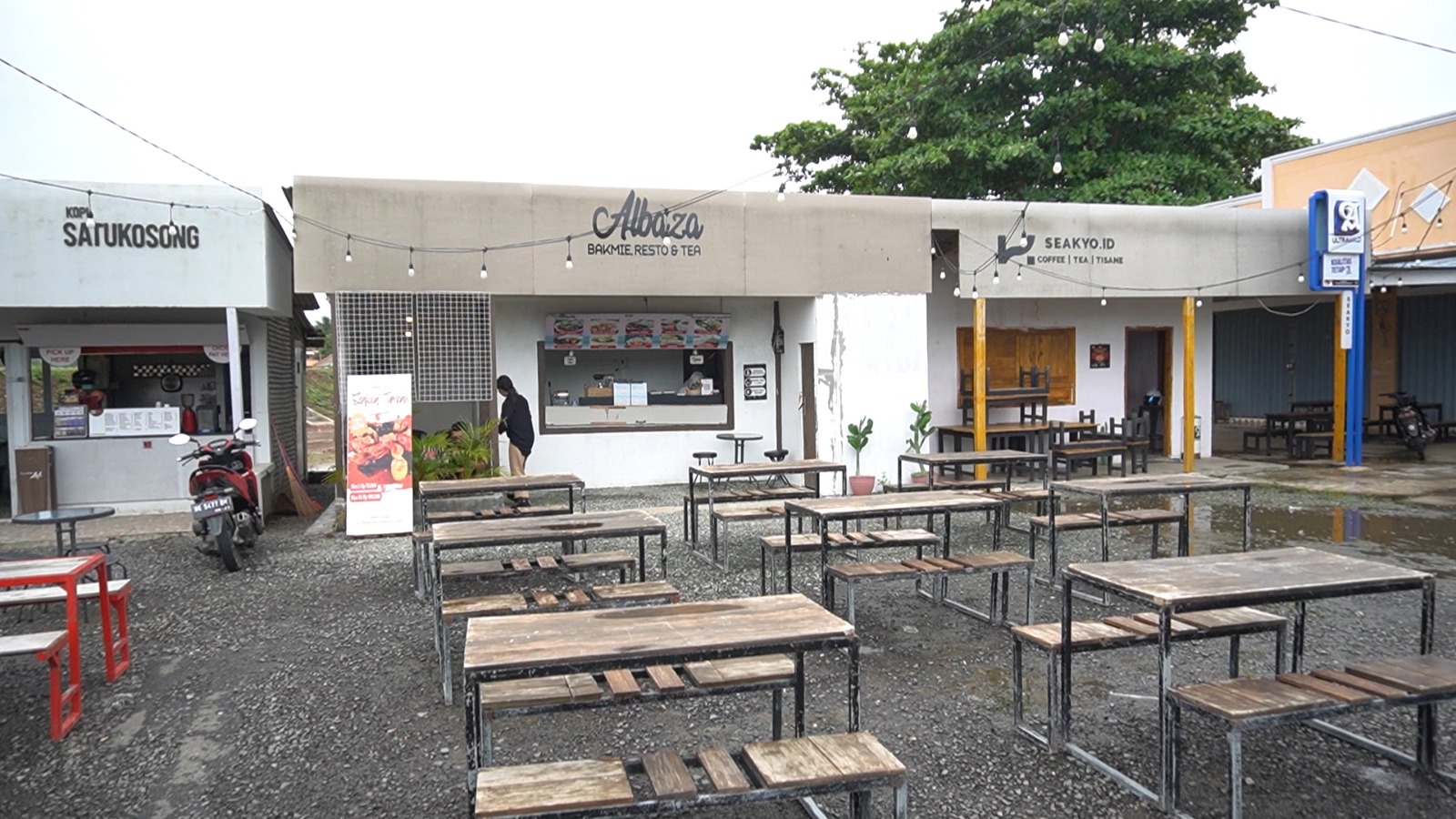Albaza Cafe tempat asik untuk nongkrong