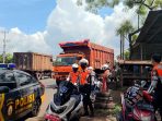 Guna mempersiapkan jalur transportasi pemudik, Dinas Perhubungan Kota Bandar Lampung menertibkan parkir liar kendaraan di sepanjang jalan menuju Pelabuhan Panjang