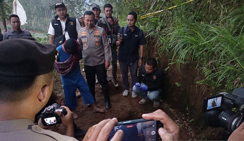Kapolres Banjarnegara AKBP Hendri Yulianto mengatakan sebanyak 12 jenazah korban pembunuhan berencana yang dilakukan oleh dukun pengganda uang (ant)