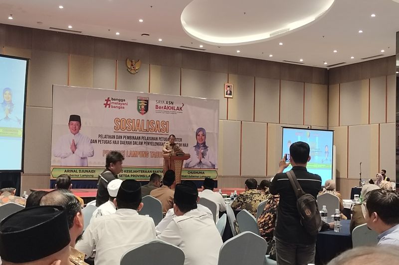 Gubernur Lampung Arinal Djunaidi saat memberi sambutan dalam acara pelatihan petugas haji Lampung.