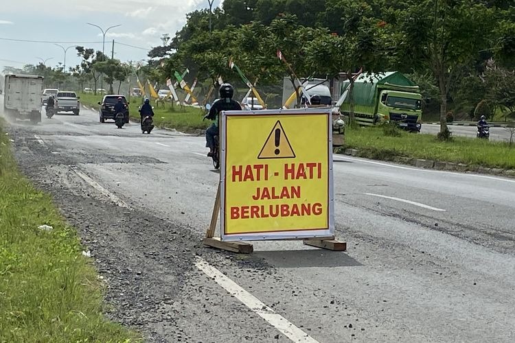 Pemerintah Provinsi (Pemprov) Lampung mengatakan akan melakukan audit kualitas jalan bila ditemukan ketidaksesuaian dalam pelaksanaannya.