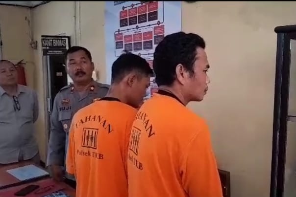 Dua orang tunawisma berinisial DA (37) dan FA (38) ditangkap di sekitaran Mall Ramayana, Bandar Lampung, pada Rabu (12/7/2023).