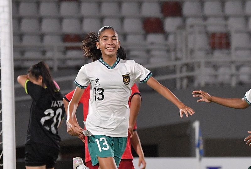 Penyerang tim nasional sepak bola putri Indonesia Claudia Alexandra Scheunemann dinobatkan sebagai pemain terbaik dan peraih gol terbanyak pada kompetisi Piala AFF U-19 tahun 2023.