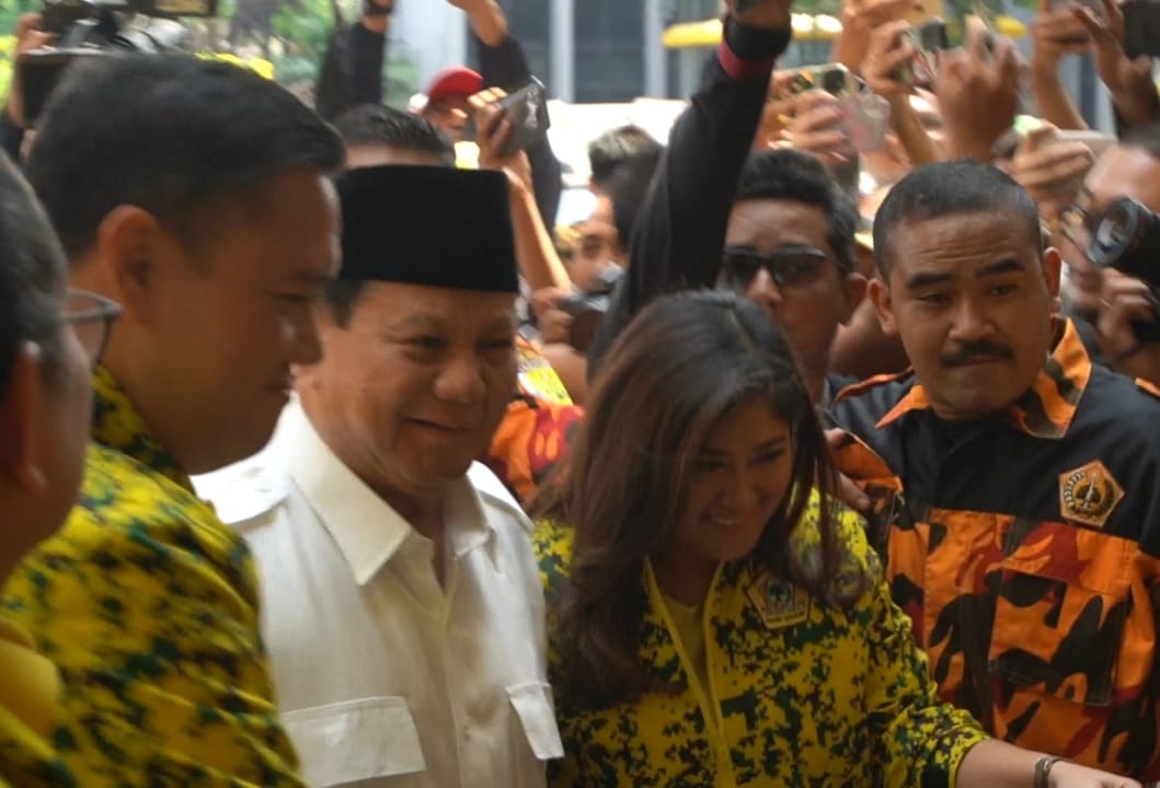 Jelang Pengumuman Bacawapres, Prabowo Subianto Tiba Di DPP Golkar