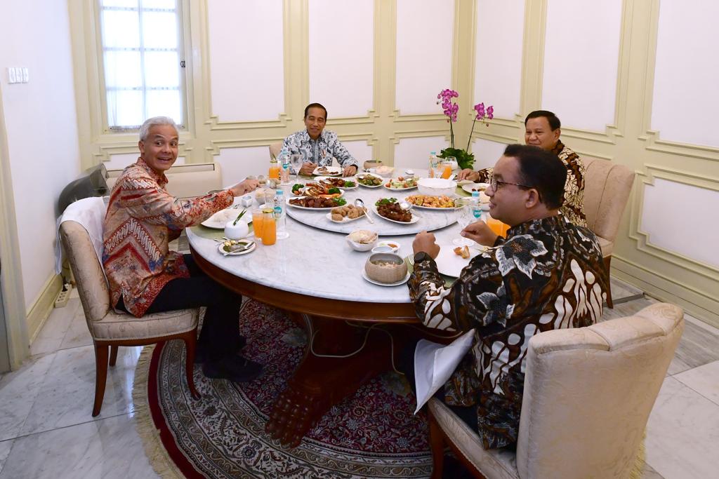 Tiga Capres Makan Siang Satu Meja Dengan Jokowi di Istana Merdeka