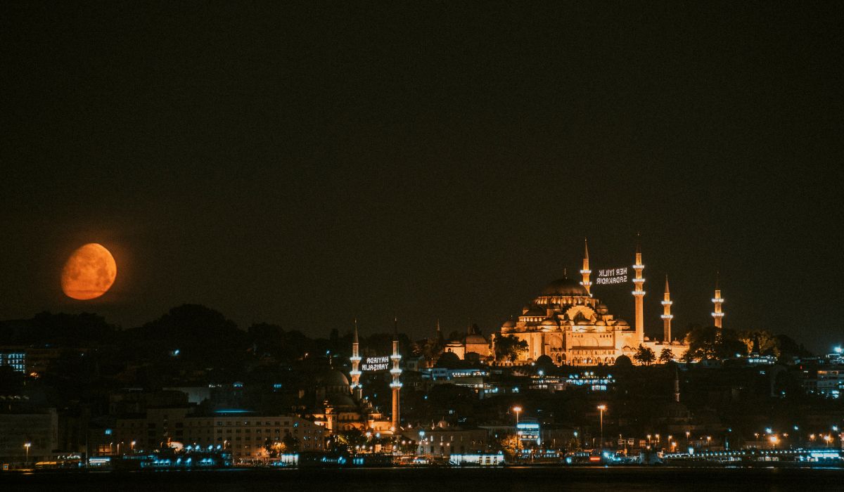 Ini 8 Tempat di Dunia yang Banyak Dikunjungi Saat Ramadhan