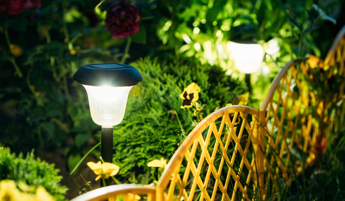 Lampu Tenaga Surya Jadi Trend Untuk 'Outdoor', Ini 8 kelebihannya