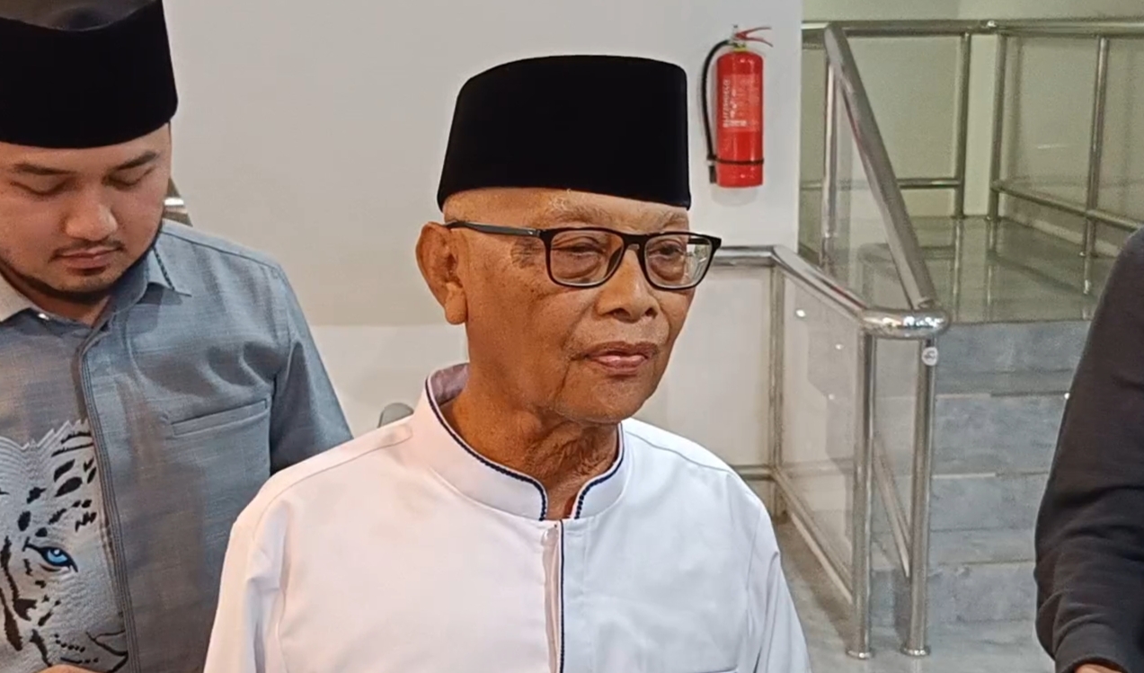 Ketua Umum MUI, Anwar Iskandar